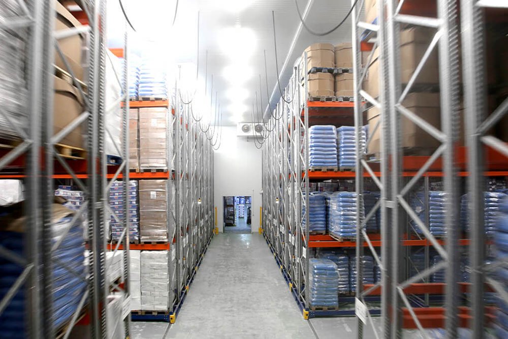 Mobile Pallet Racking for refrigerated warehousing by AME Rack