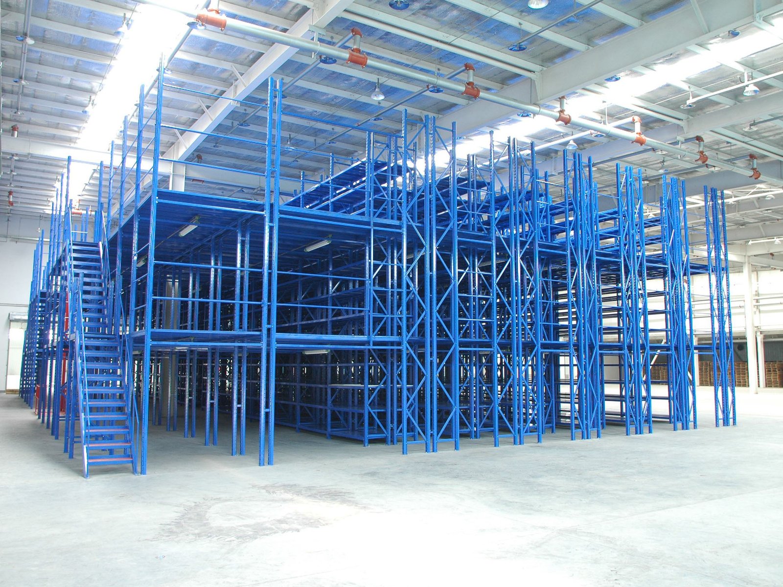 Multi-Layer Mezzanine for FMCG food and beverage warehousing by AME Rack