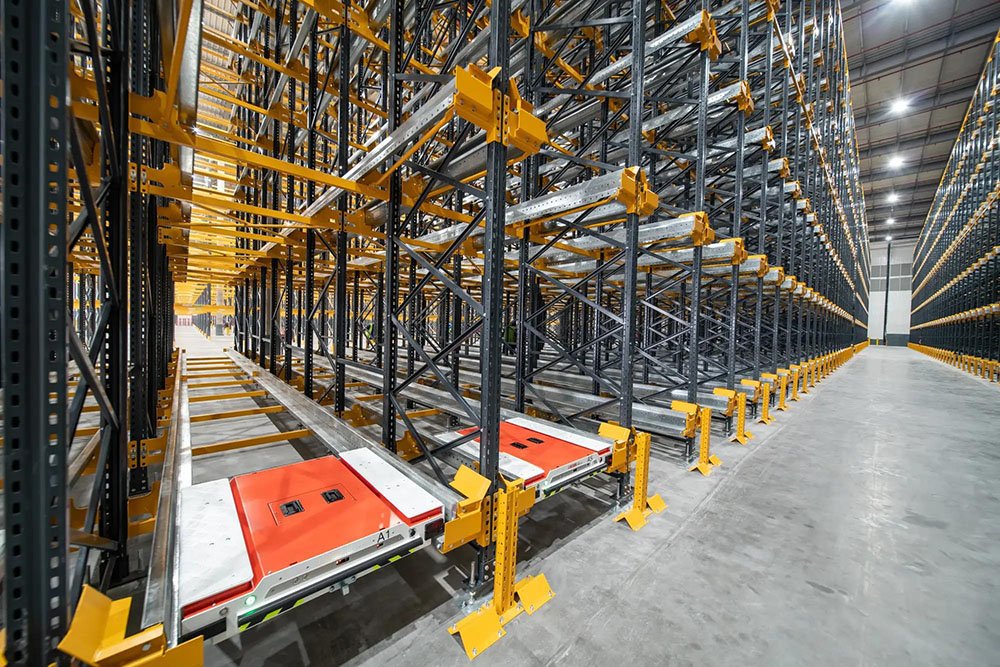 DTC brand radio shuttle e-commerce fulfilment racking by AME Rack