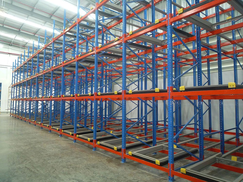 UAE premium furniture white-glove 3PL racking by AME Rack
