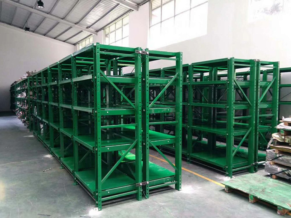 Standard mold rack with telescopic drawer rails
