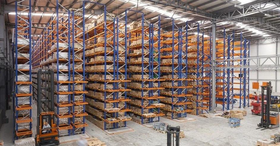 London urban e-commerce VNA pallet racking 12m