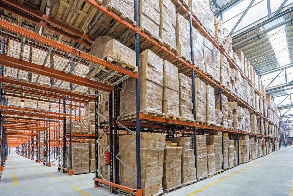 Riyadh food service selective racking