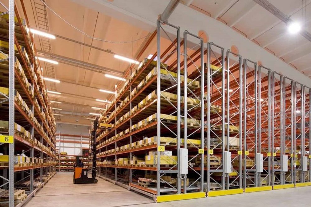 Wine and spirits climate-controlled DC mobile pallet racking case study in Canada