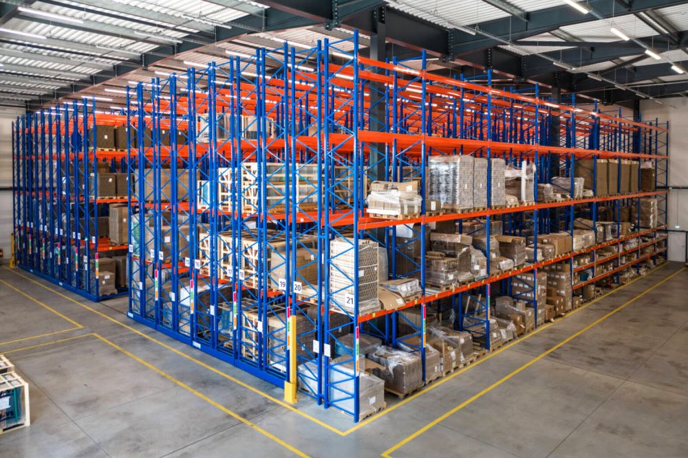 Standard Mobile Pallet Racking configuration by AME Rack